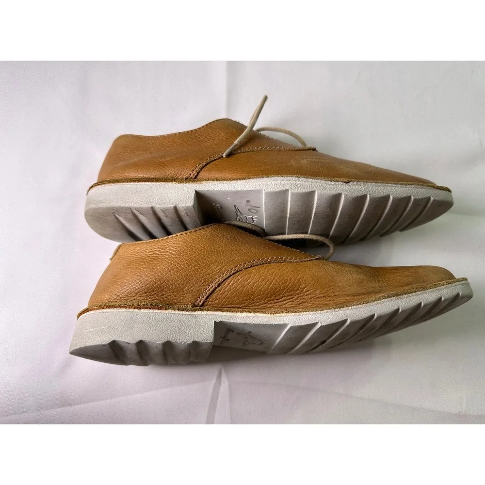 RARE Tommy Bahama Gilford Mens 9M Brown Leather Casual Derby Oxfords Brazil Shoe